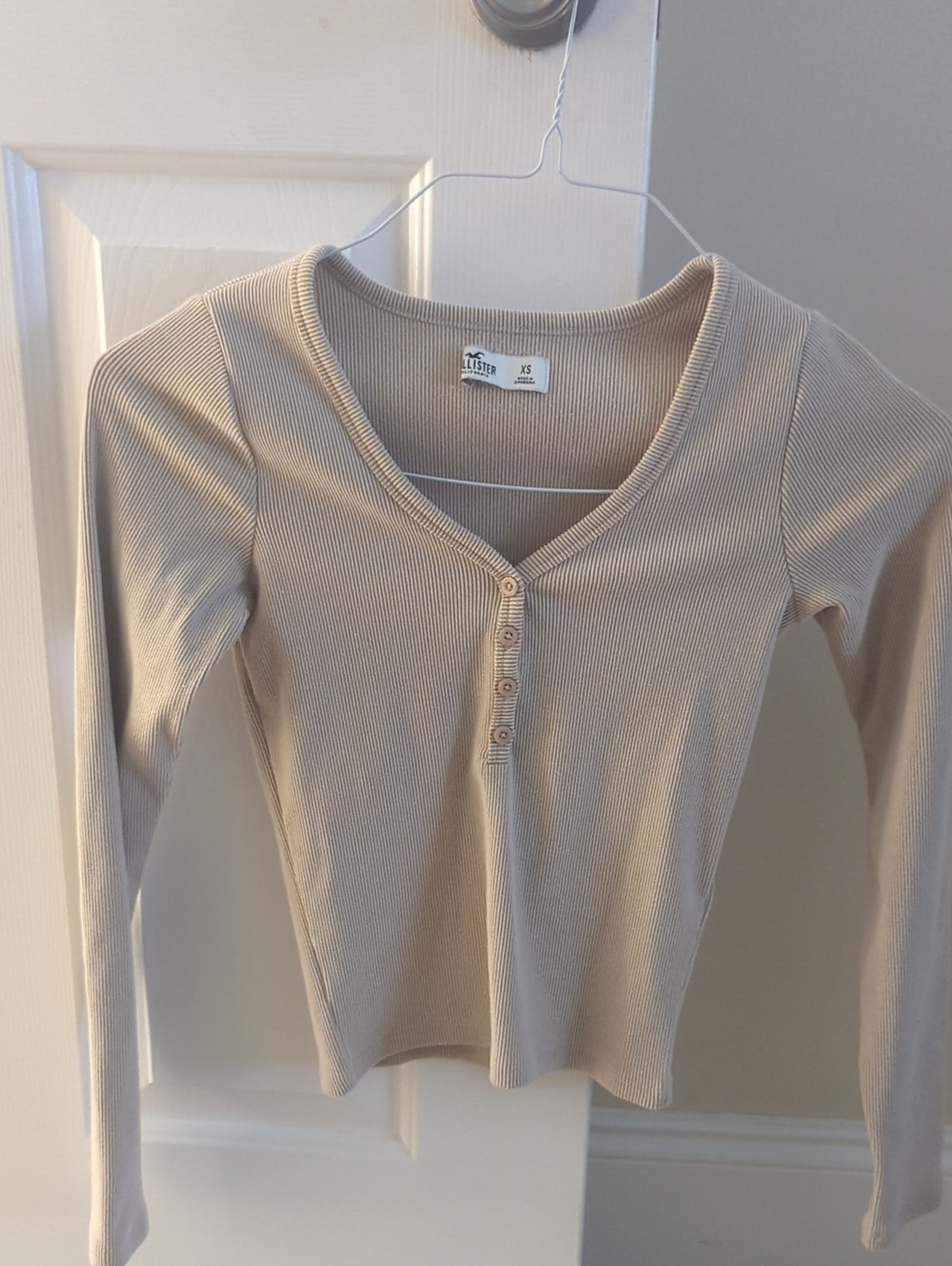 Hollister Cream/Tan Ribbed Long Sleeve Henley